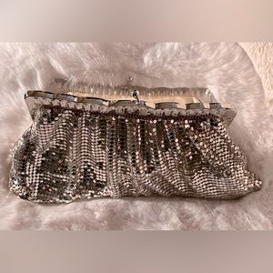 Vintage 1950's Silver Mesh Whiting & Davis clutch